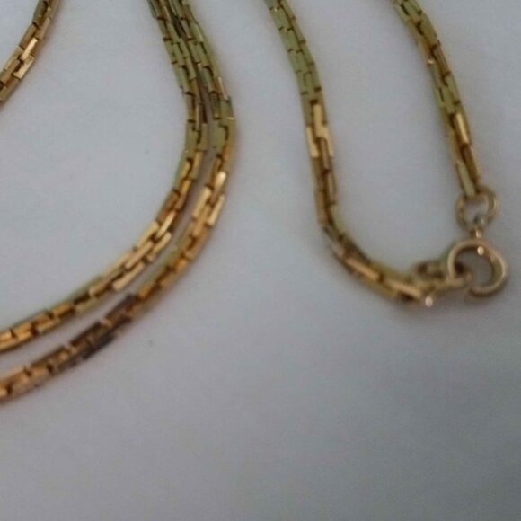 VINTAGE 60" GOLDTONE GREEK KEY NECKLACE W/CLASP - Picture 3 of 4